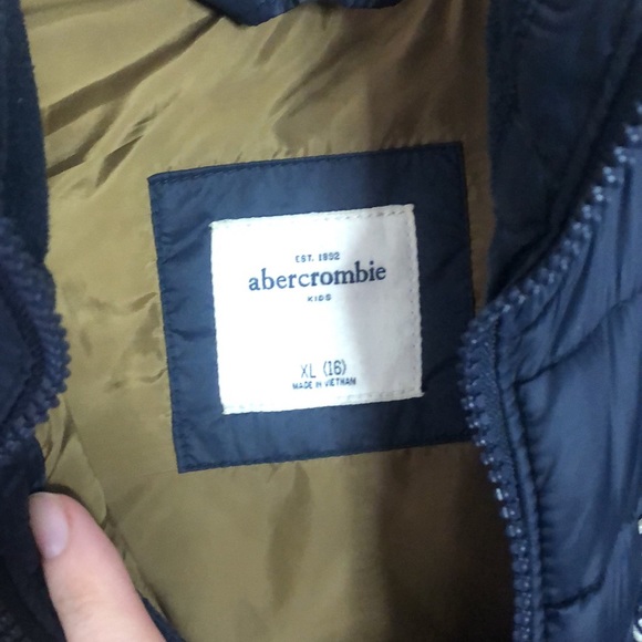 ABERCROMBIE Blue Puffer Vest - Picture 6 of 8